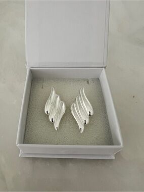 Heaven Mayhem silver wing earrings